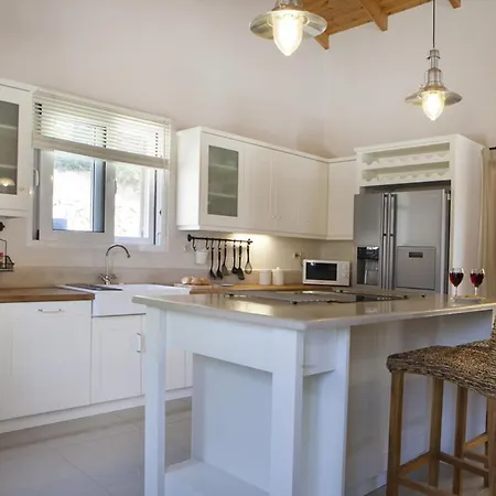 וילה Asteri, Old Skala - Secluded Location - Panoramic Sea Views - Infinity Pool