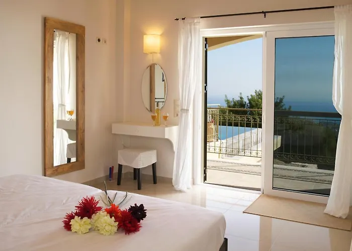 Villa Asteri, Old Skala - Secluded Location - Panoramic Sea Views - Infinity Pool *