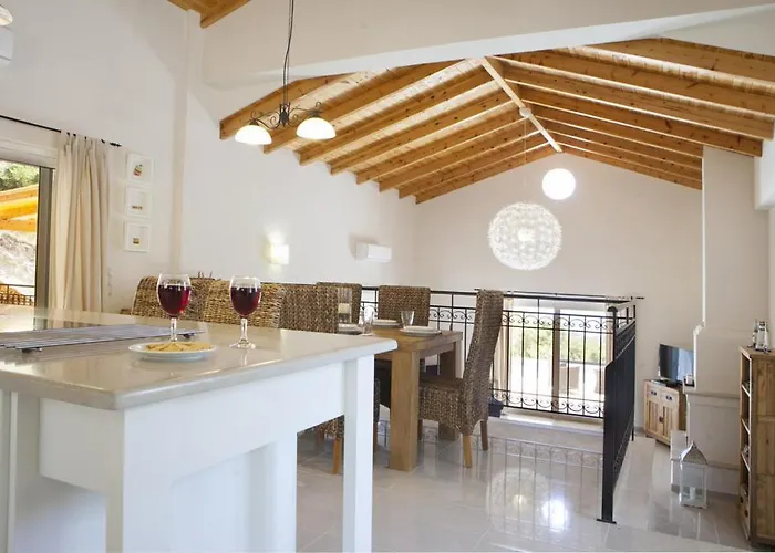 Villa Asteri, Old Skala - Secluded Location - Panoramic Sea Views - Infinity Pool Skala (Kefalonia)